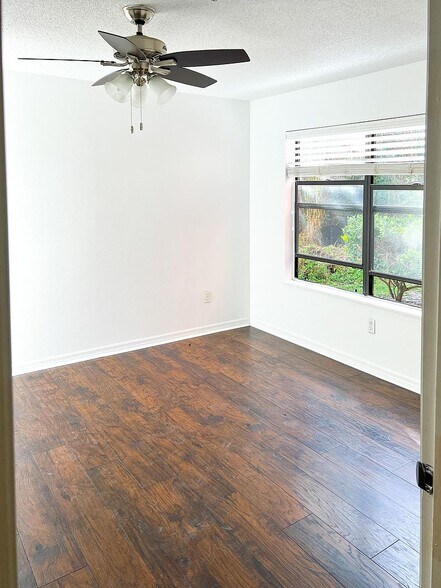 Building Photo - 11901 4th St N