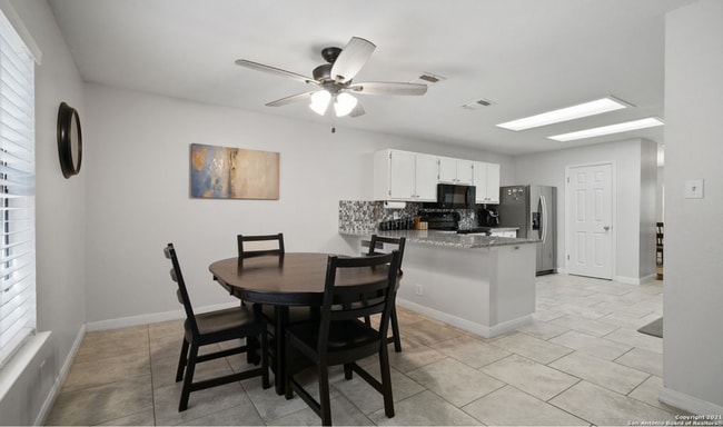 Building Photo - 16627 Crystal Glade