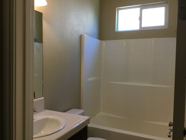 Building Photo - Welcome to Harlan Ranch!!!