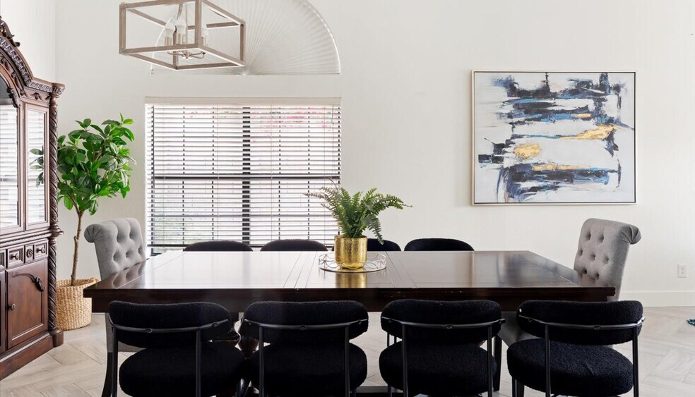 Building Photo - 11264 N 128th Pl