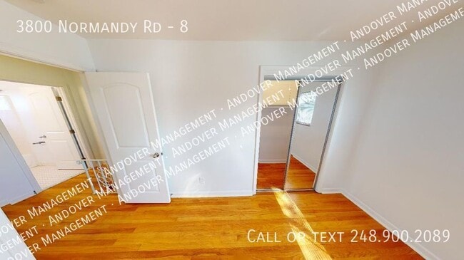 Building Photo - 3800 Normandy Rd