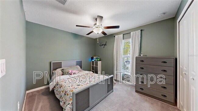 Building Photo - 15407 Miller Creek Dr