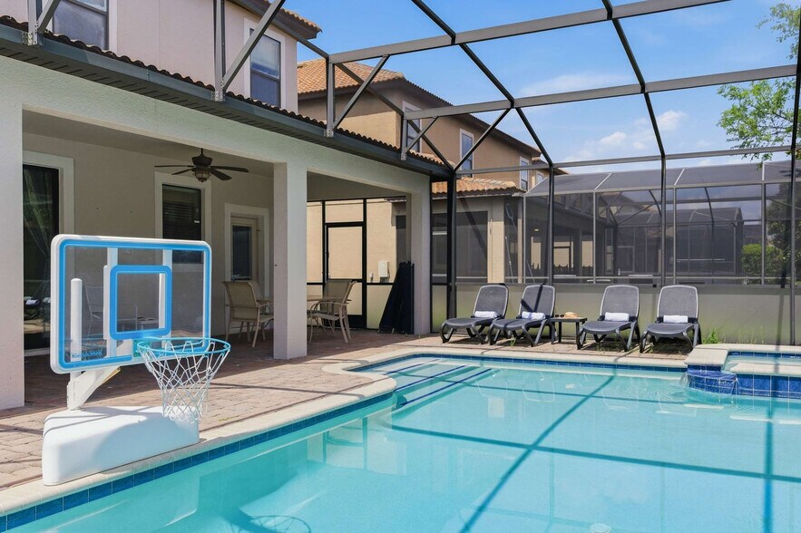 Building Photo - 1479 Moon Valley Dr
