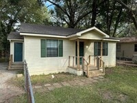 Building Photo - 310 Birdie Pl