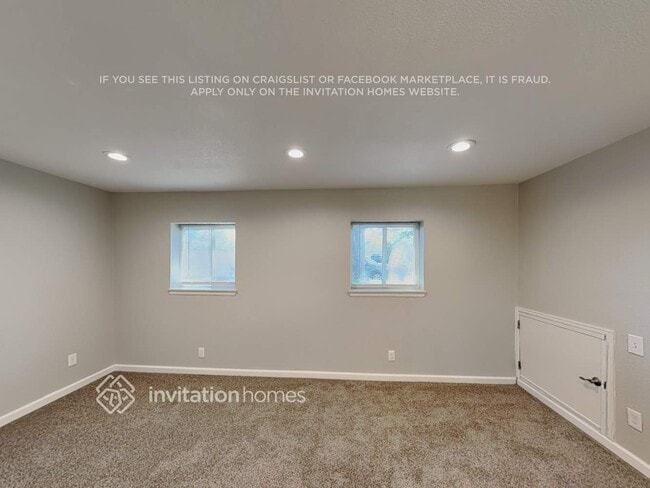 Building Photo - 10764 Eudora Cir