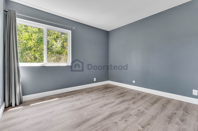 Building Photo - 8075 Caminito de Pizza