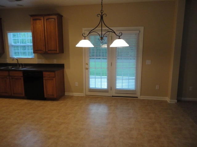 Building Photo - 4461 Garden Club St