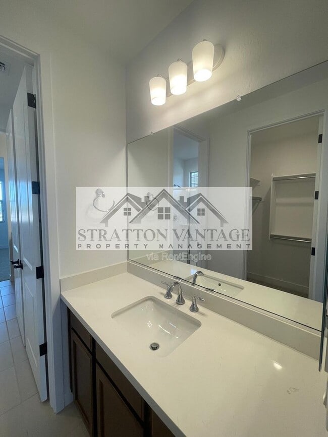 Building Photo - 20457 E Silver Creek Ln