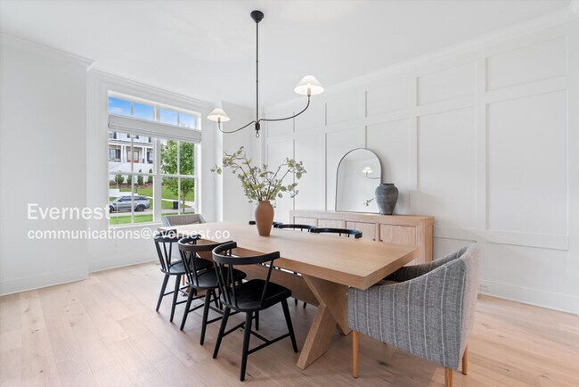 Building Photo - 1845 Traditions Cir