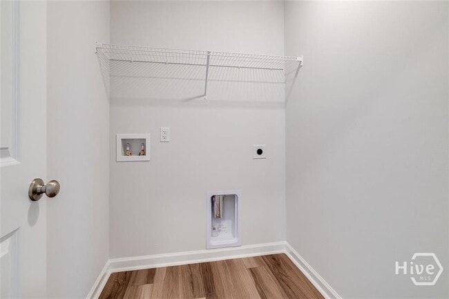 Building Photo - 101 Daylily Dr