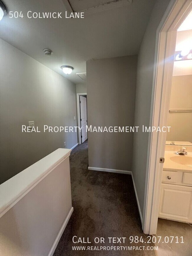 Building Photo - 504 Colwick Ln