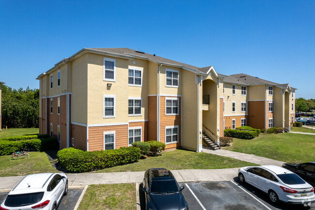 Building Photo - Grande Court Boggy Creek