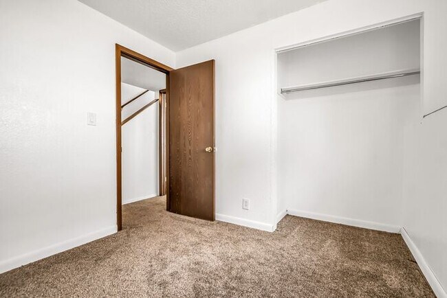 Building Photo - Charming Townhome in Beautiful Rangely, CO