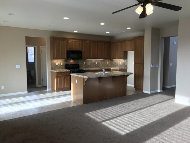Building Photo - 1235 Bluegrass Ct