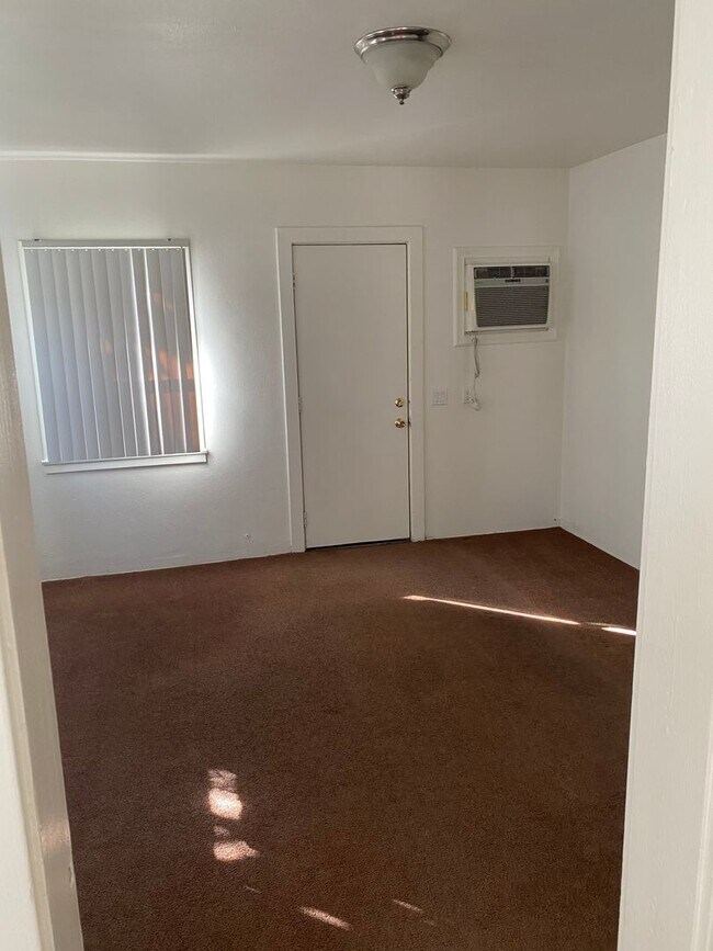 Building Photo - 1757 6th St