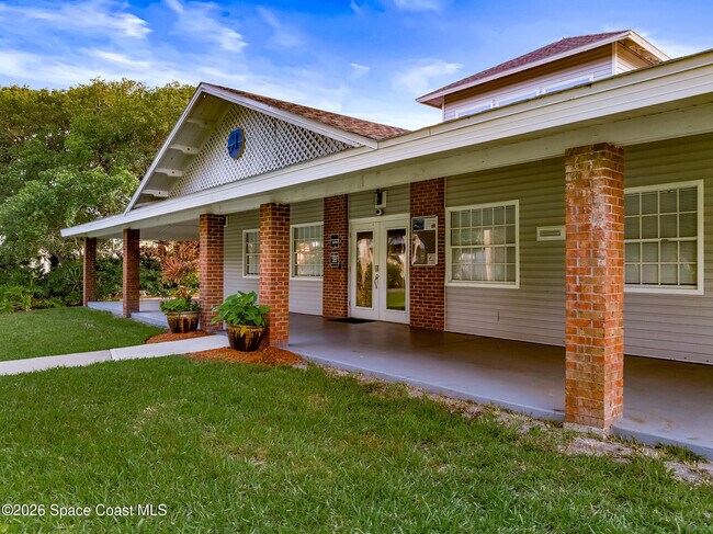 Building Photo - 7415 Aquarina Beach Dr