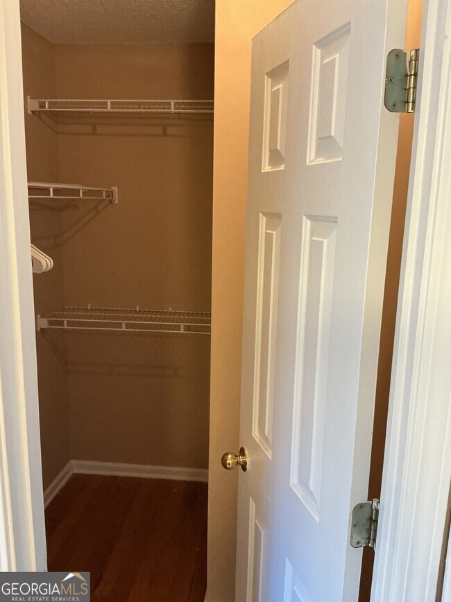 Building Photo - 7542 Mountain Creek Bluff