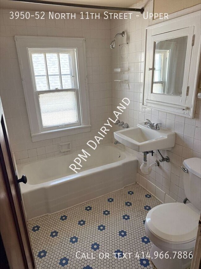 Building Photo - 3950-52 North 11th Street-Upper