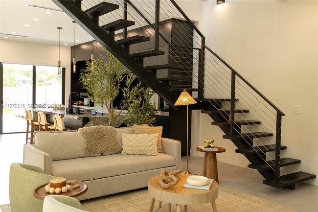 Building Photo - 8850 NE 8th Ct