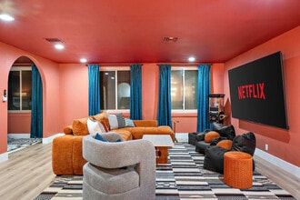 Building Photo - 7157 W Windrose Dr