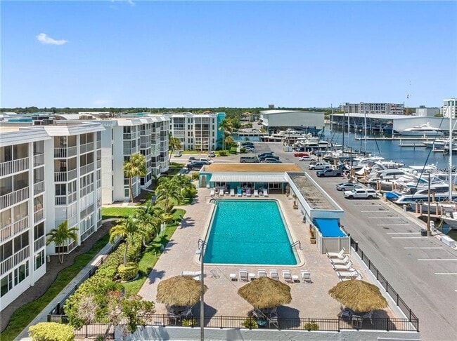 Building Photo - 4908 38th Way S