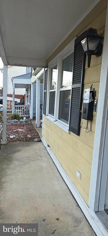 Building Photo - 601 9th St