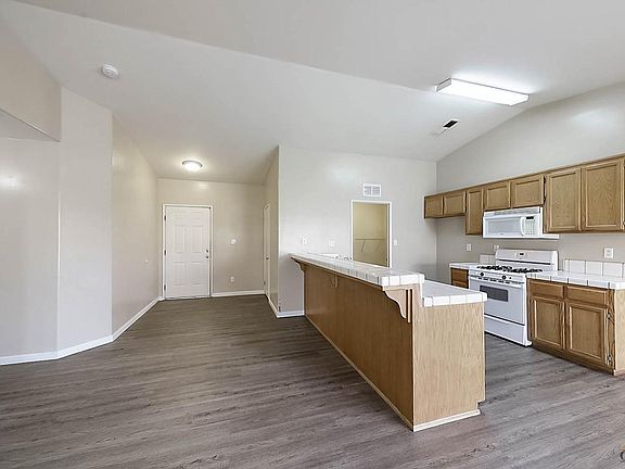 Building Photo - 1218 Engelberg Dr