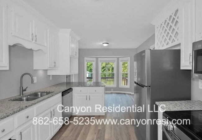 Building Photo - 217 Overton Rd