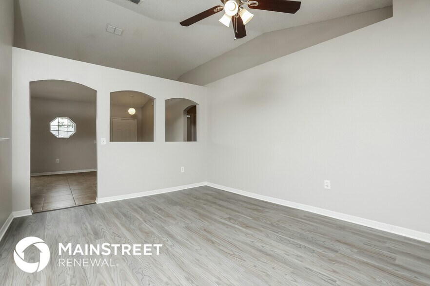 Building Photo - 2708 Derby Dr