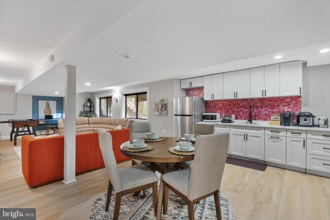 Building Photo - 1329 Colvin Forest Dr