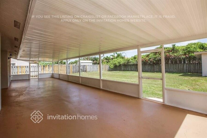 Building Photo - 20251 SW 130th Ct