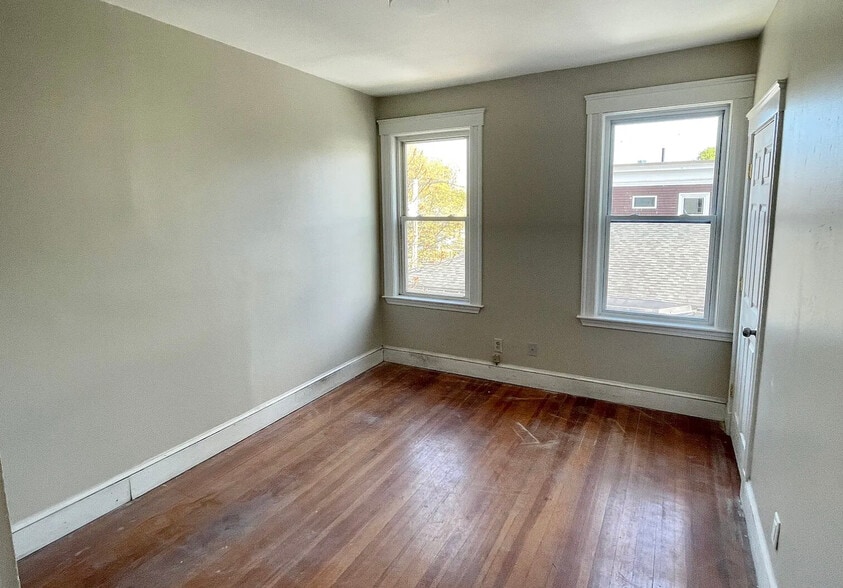 Building Photo - 240 Allston St