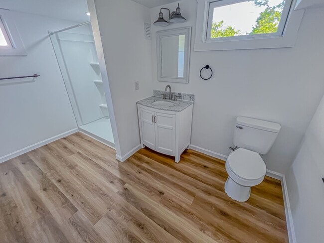 Building Photo - Completely Renovated Ranch in Parkland Sch...