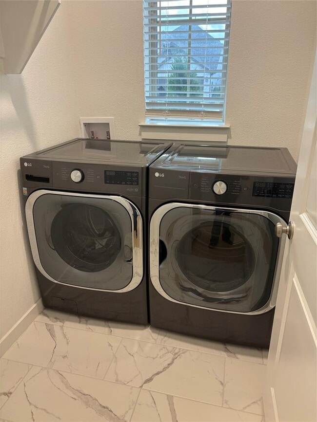 Building Photo - 200 Dycus Bnd