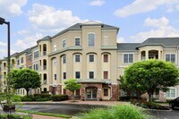 Building Photo - 2211 Xanadu Lane