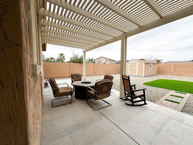 Building Photo - 41602 W Anne Ln