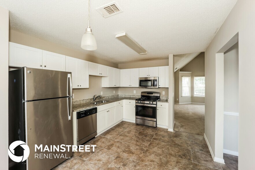 Building Photo - 11885 Registry Blvd