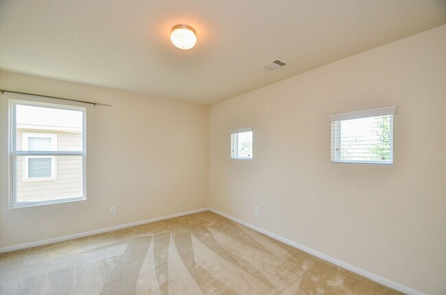 Building Photo - 12506 Greencanyon Dr