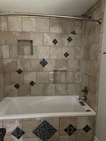 Building Photo - 2318 River Oaks Cir