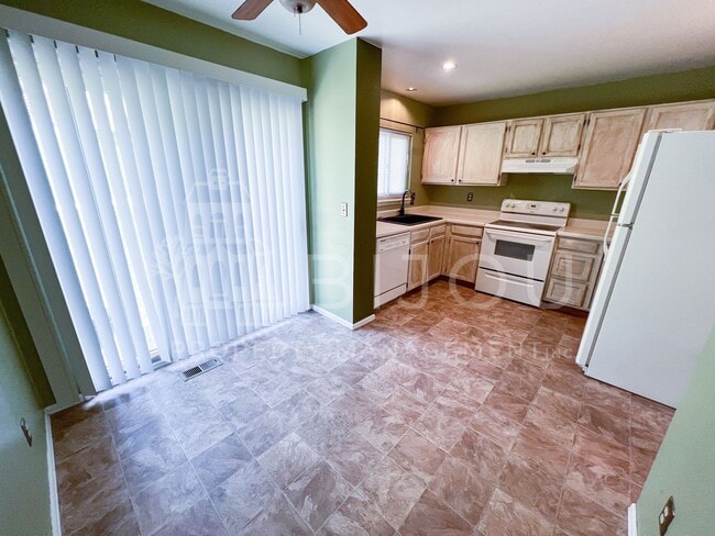 Building Photo - Ptarmigan Valley Townhome