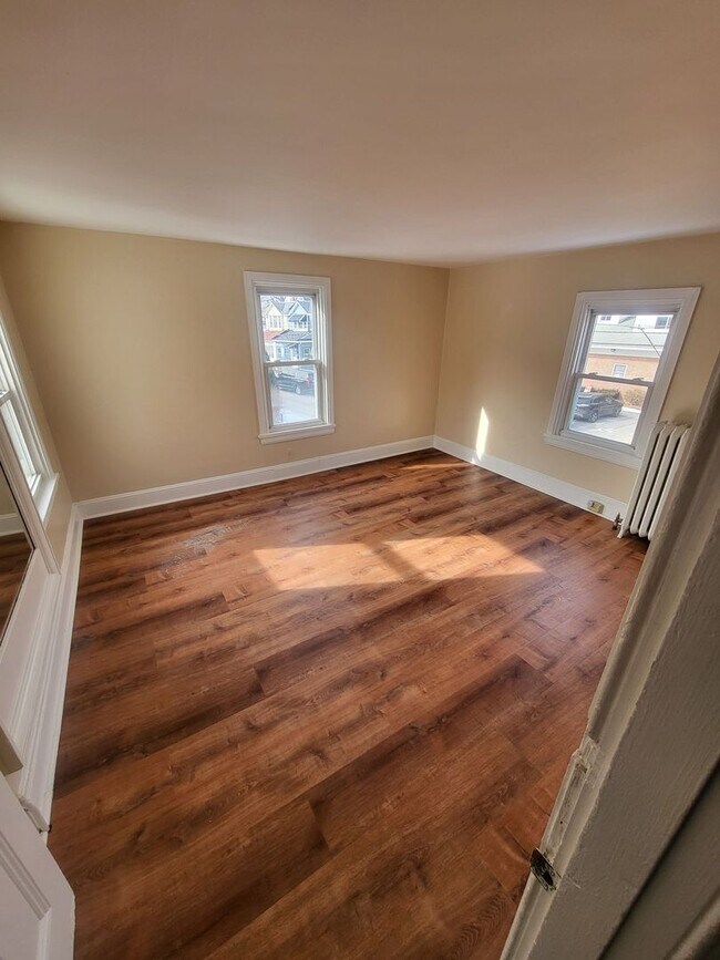 Building Photo - 47 S Merion Ave