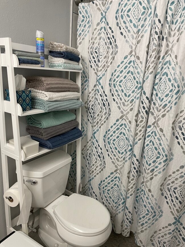 Building Photo - 3606 S Depew St