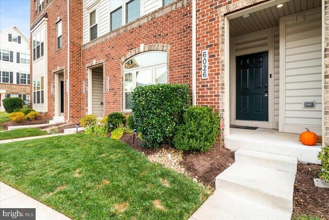 Building Photo - 6026 Forum Sq