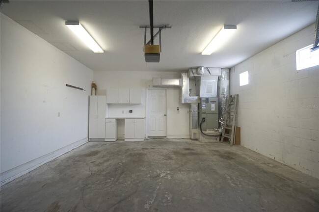 Building Photo - 3814 W Angeles St