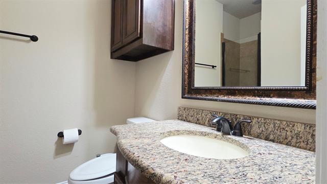 Building Photo - 12381 Summertree Dr