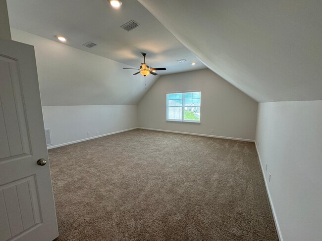 Building Photo - 1814 Albarado Trl