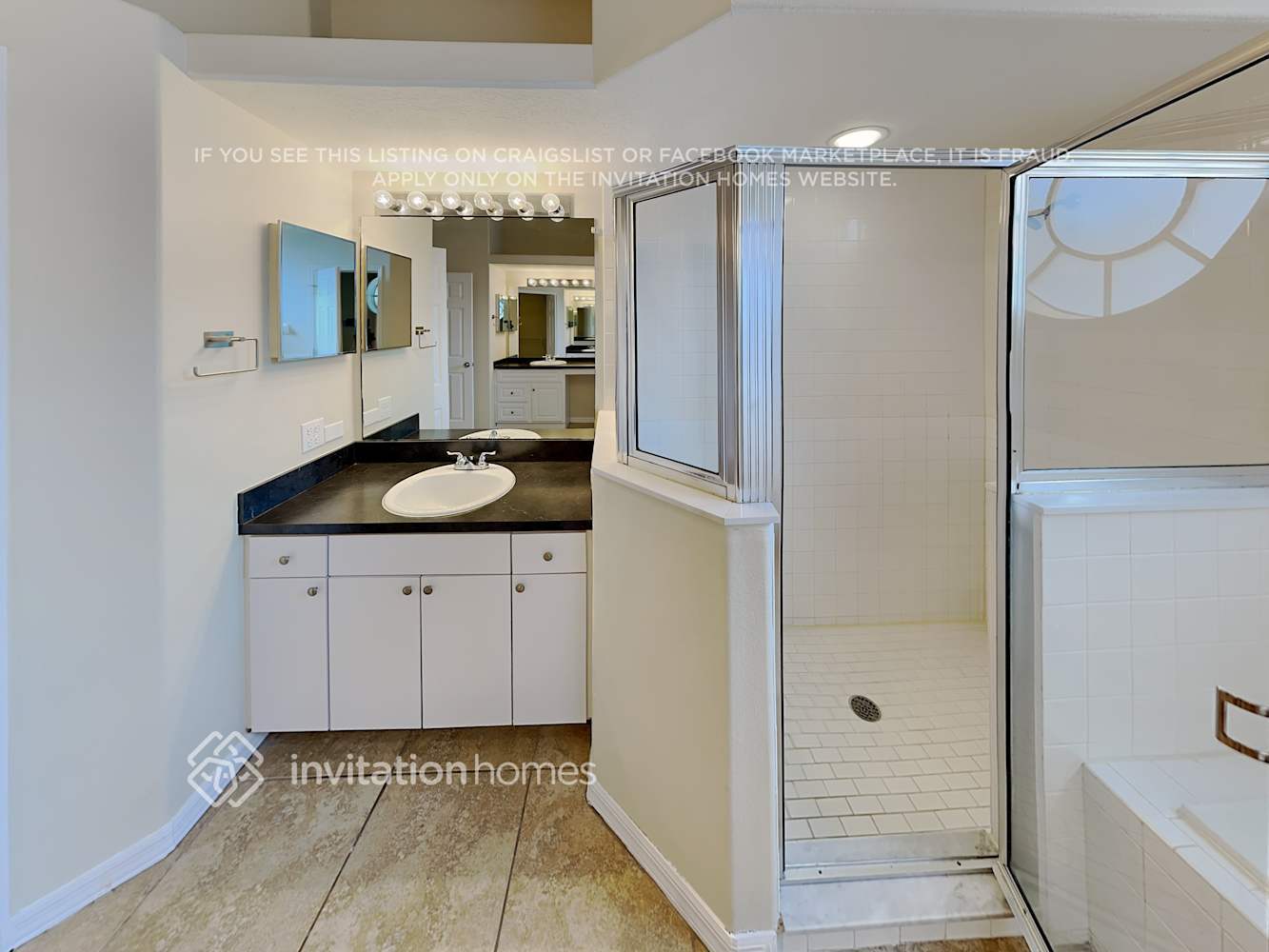Building Photo - 8987 Huntington Pointe Dr