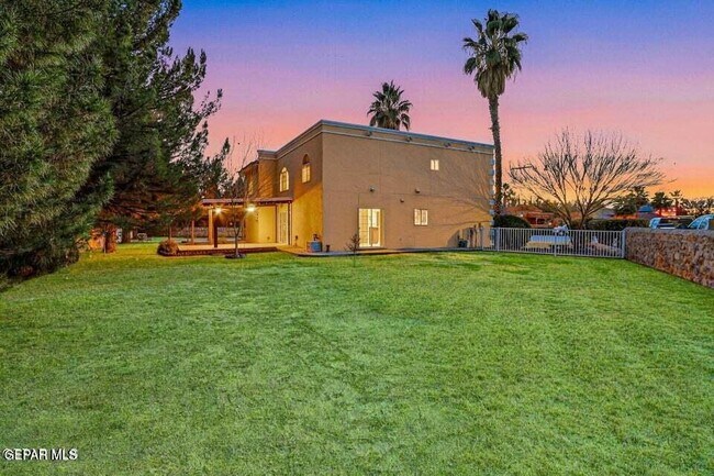 Building Photo - 650 Vera Ct