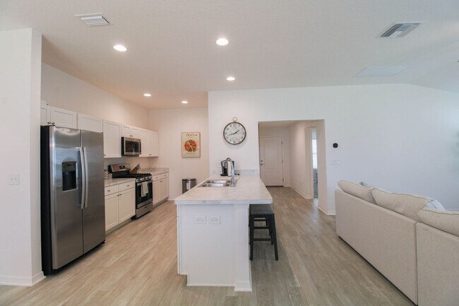 Building Photo - 7673 Woodley Ter