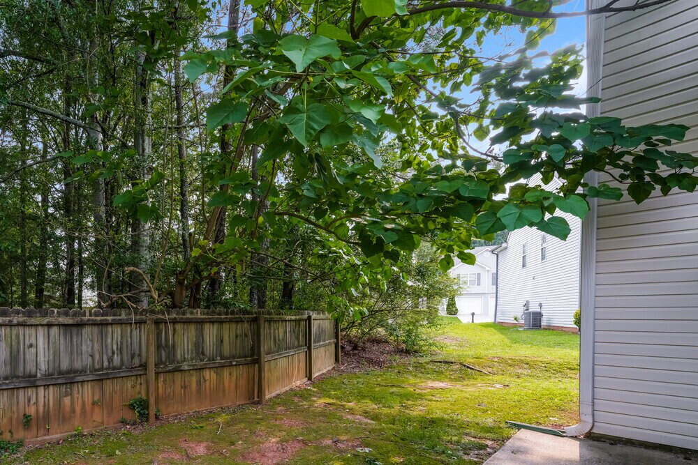 Building Photo - 4265 Wesley Hall Dr